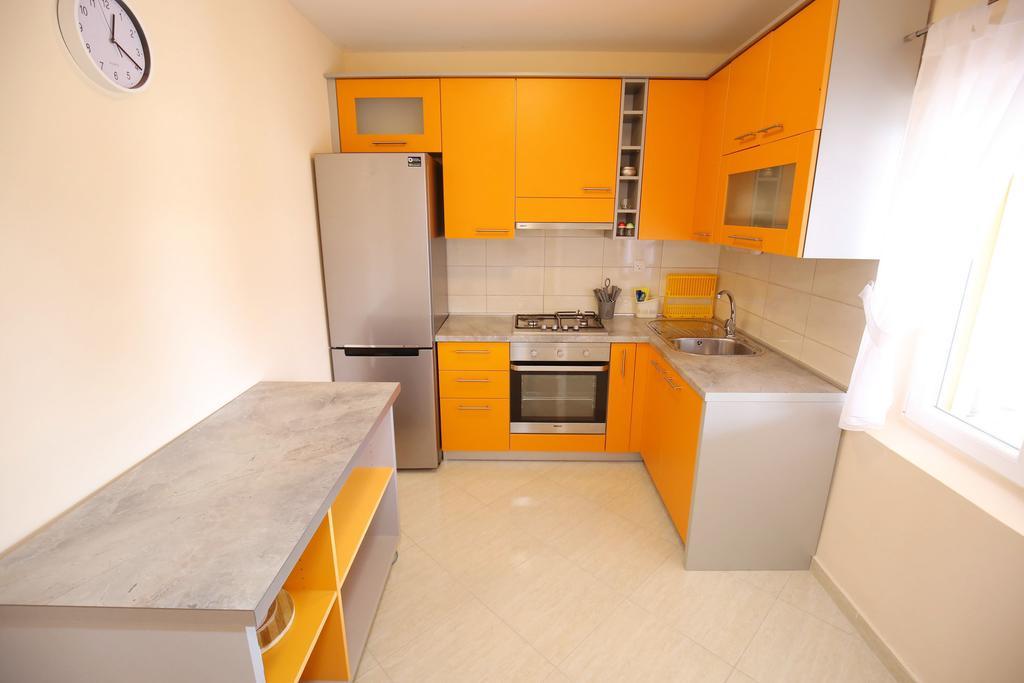 Apartment Marta Ražanac エクステリア 写真