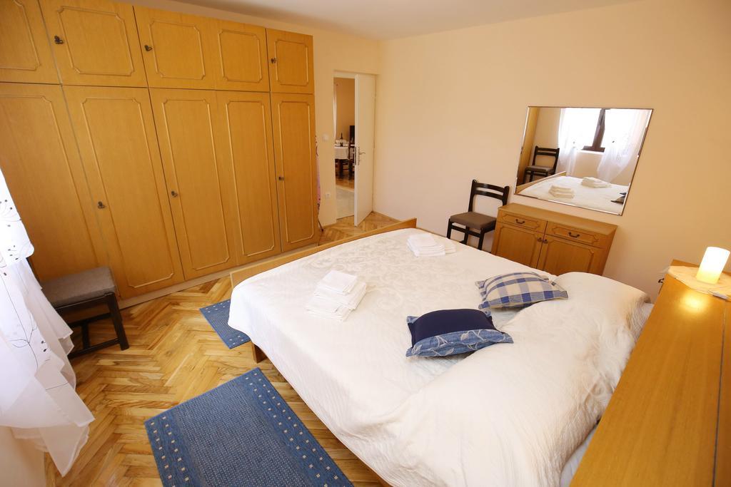 Apartment Marta Ražanac エクステリア 写真